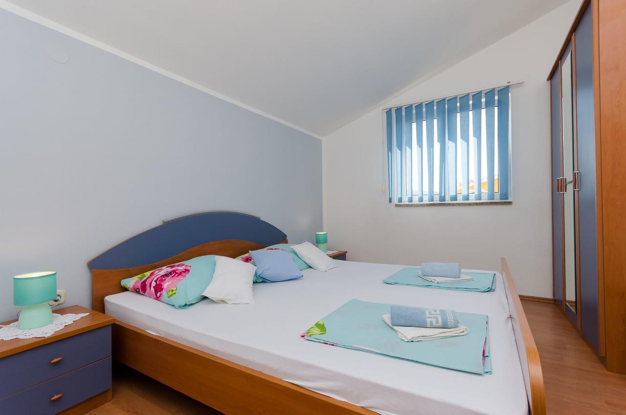 Apartments Krunoslav Punat Exterior photo