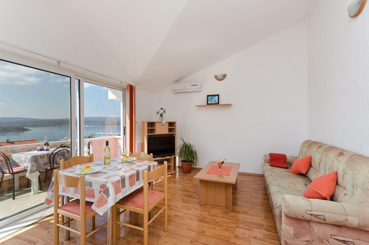 Apartments Krunoslav Punat Exterior photo
