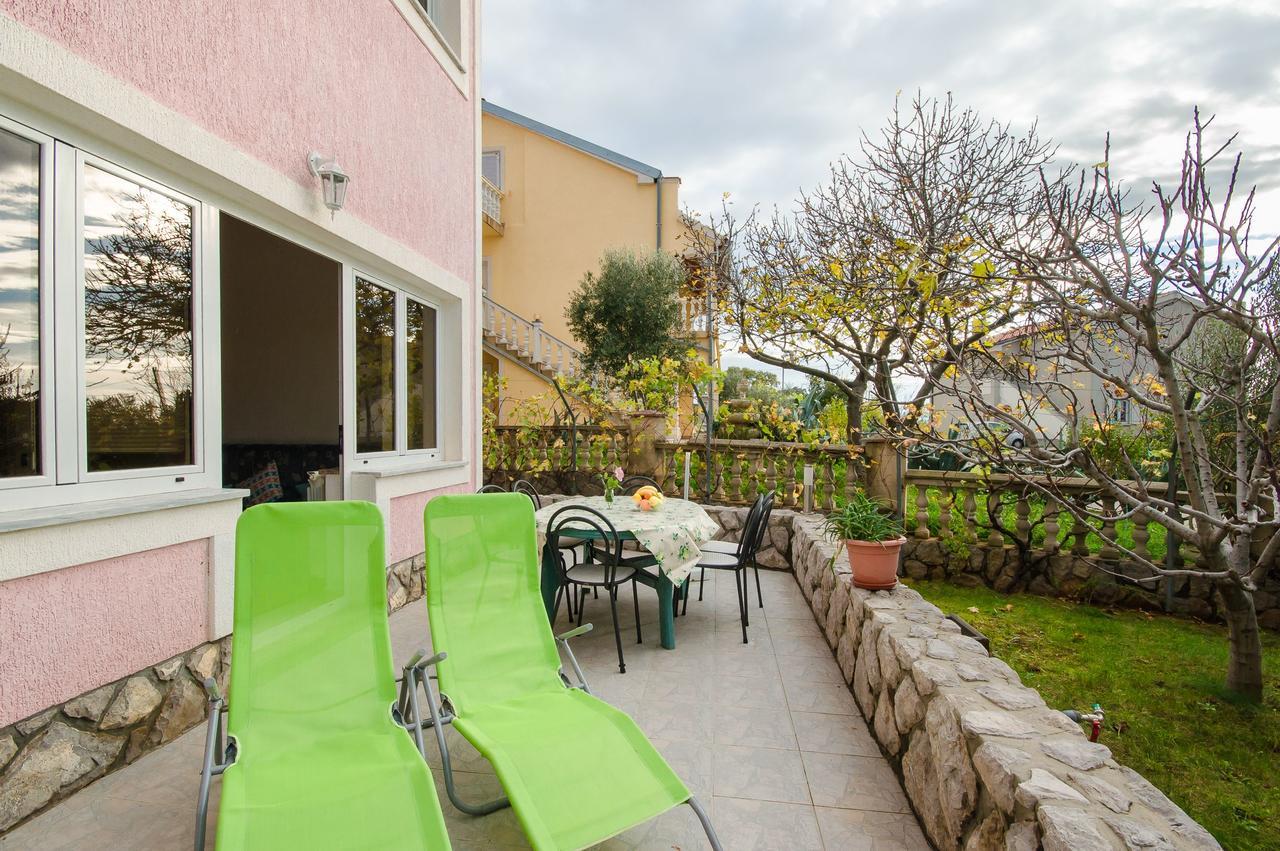 Apartments Krunoslav Punat Exterior photo